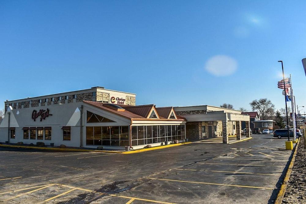 Americinn & Suites By Wyndham Baraboo Event Center Extérieur photo