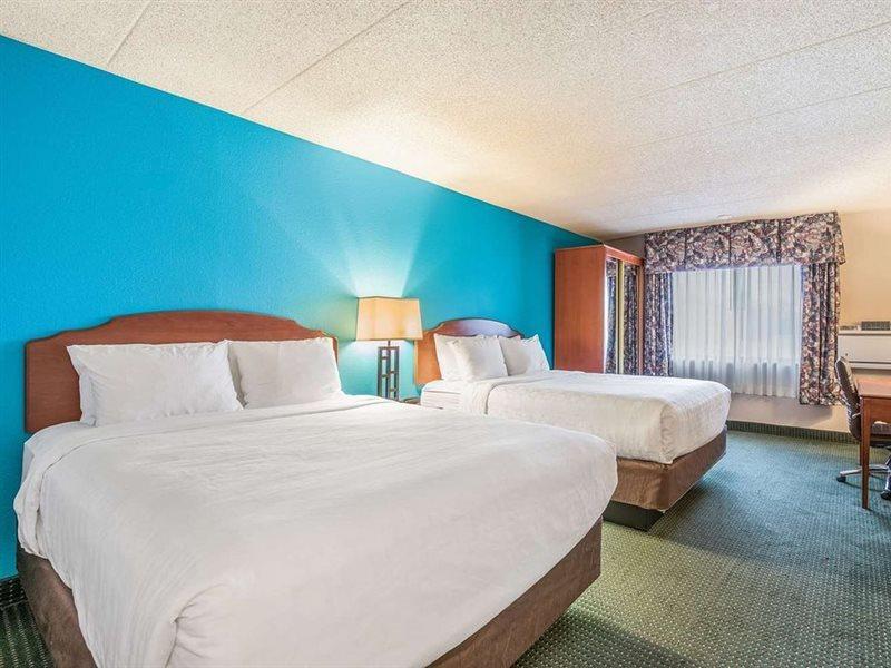 Americinn & Suites By Wyndham Baraboo Event Center Extérieur photo