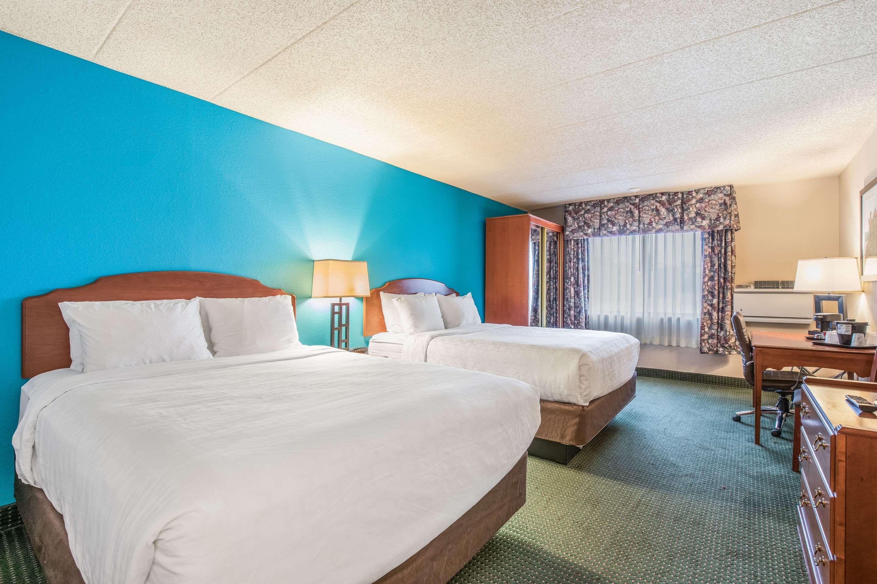 Americinn & Suites By Wyndham Baraboo Event Center Extérieur photo