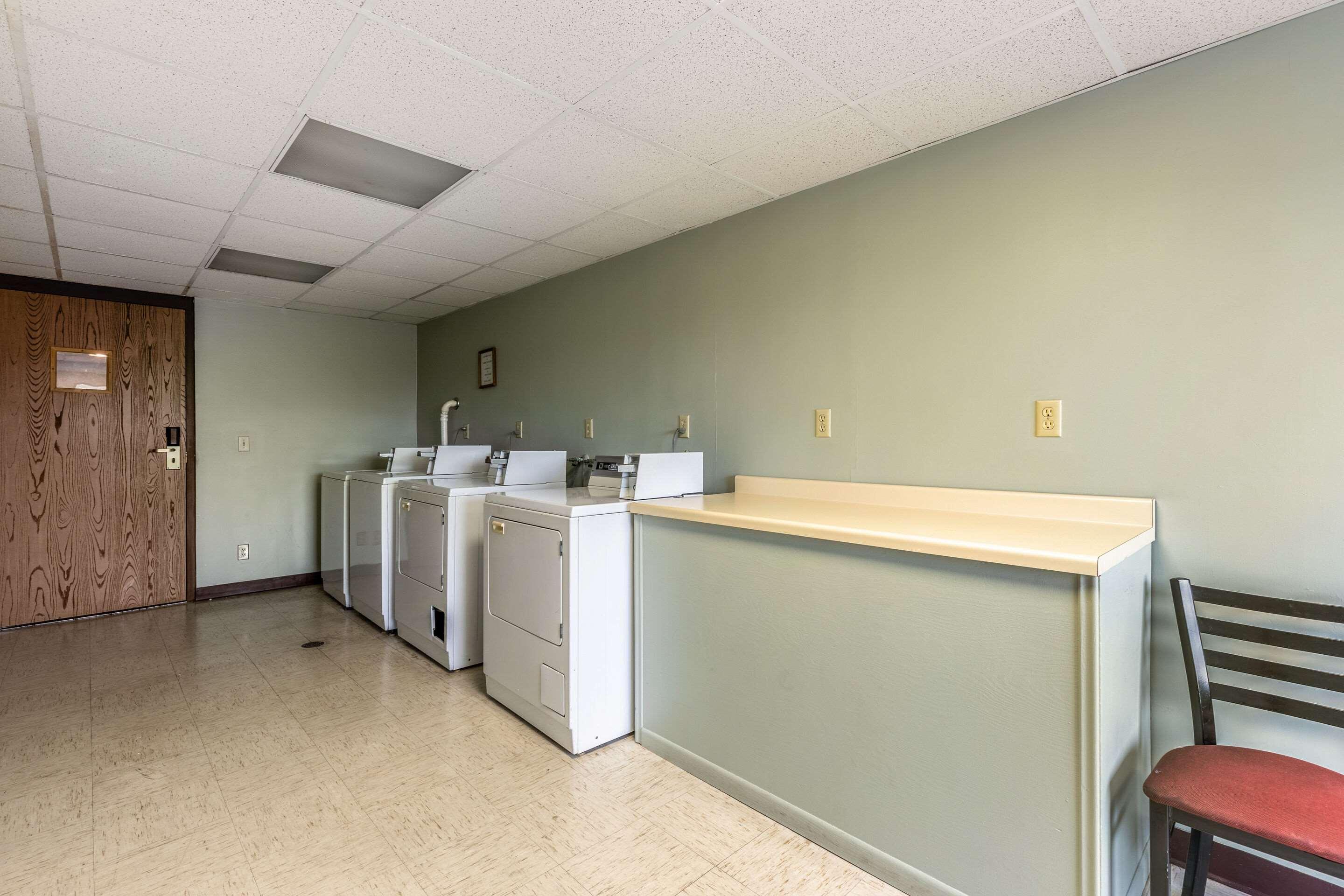 Americinn & Suites By Wyndham Baraboo Event Center Extérieur photo