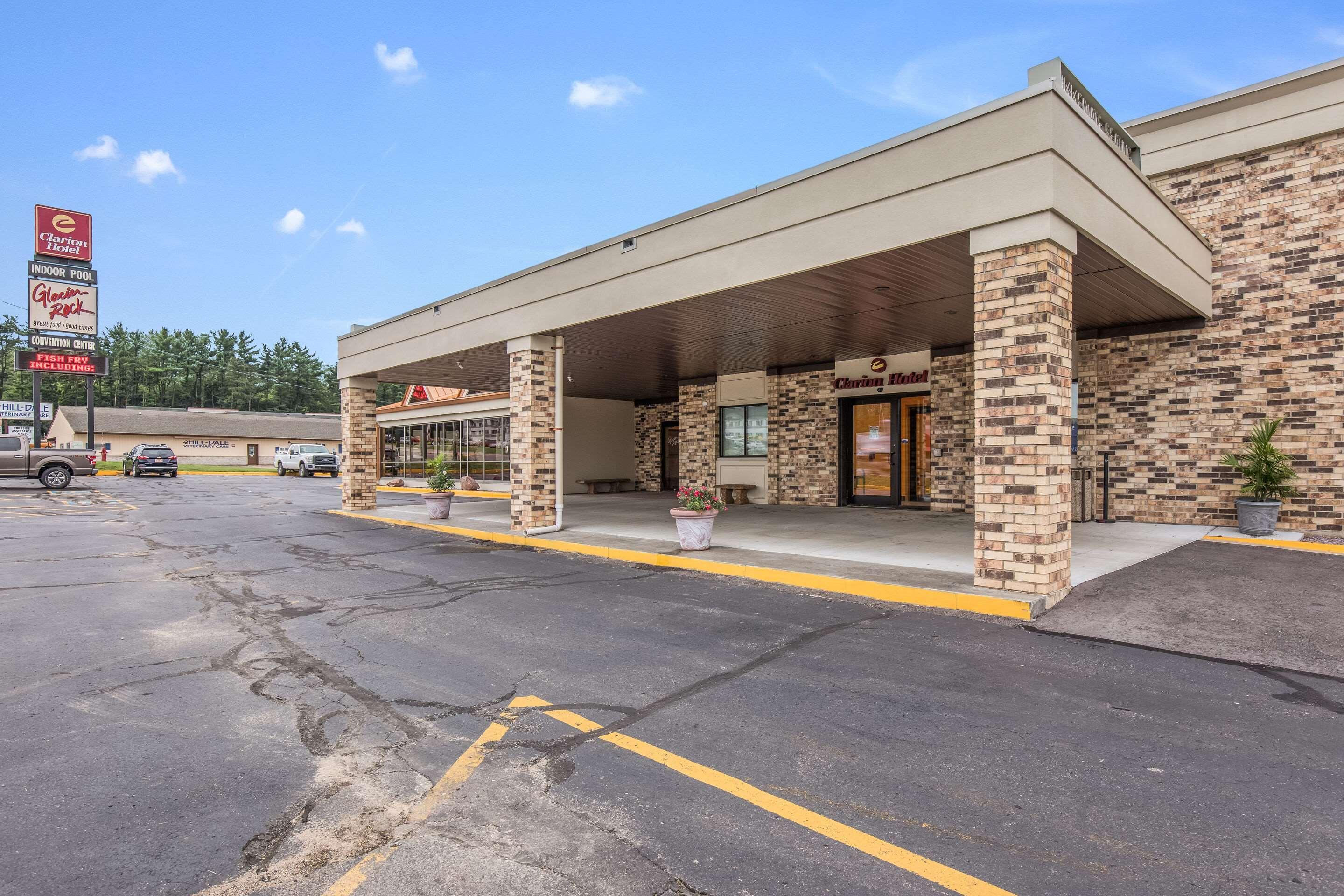 Americinn & Suites By Wyndham Baraboo Event Center Extérieur photo