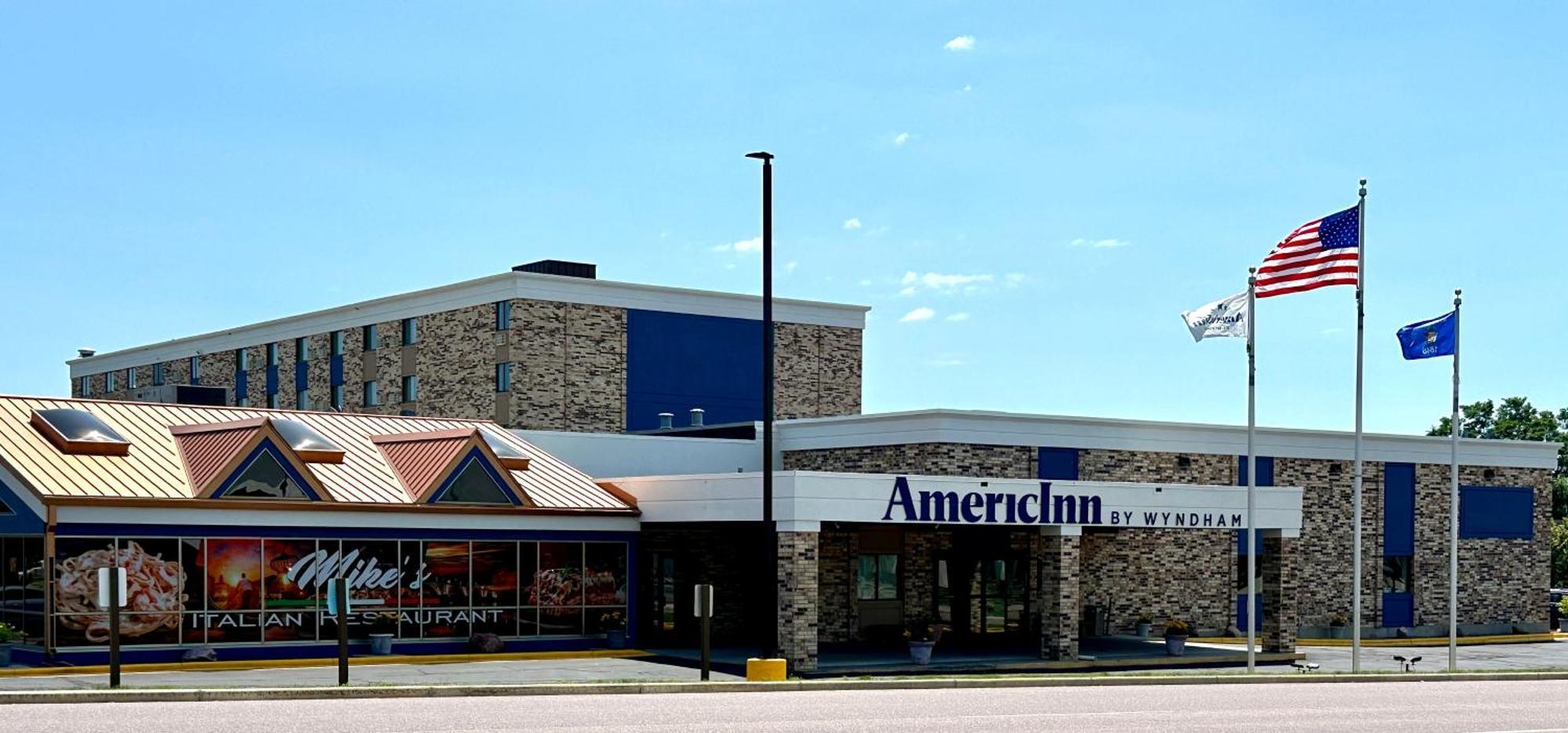 Americinn & Suites By Wyndham Baraboo Event Center Extérieur photo