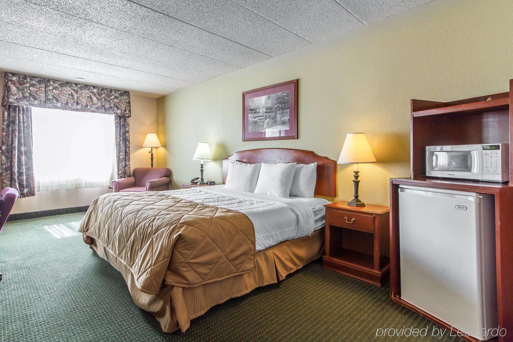 Americinn & Suites By Wyndham Baraboo Event Center Extérieur photo