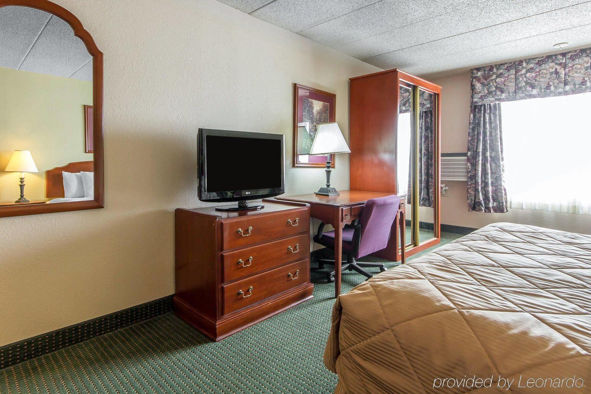 Americinn & Suites By Wyndham Baraboo Event Center Extérieur photo
