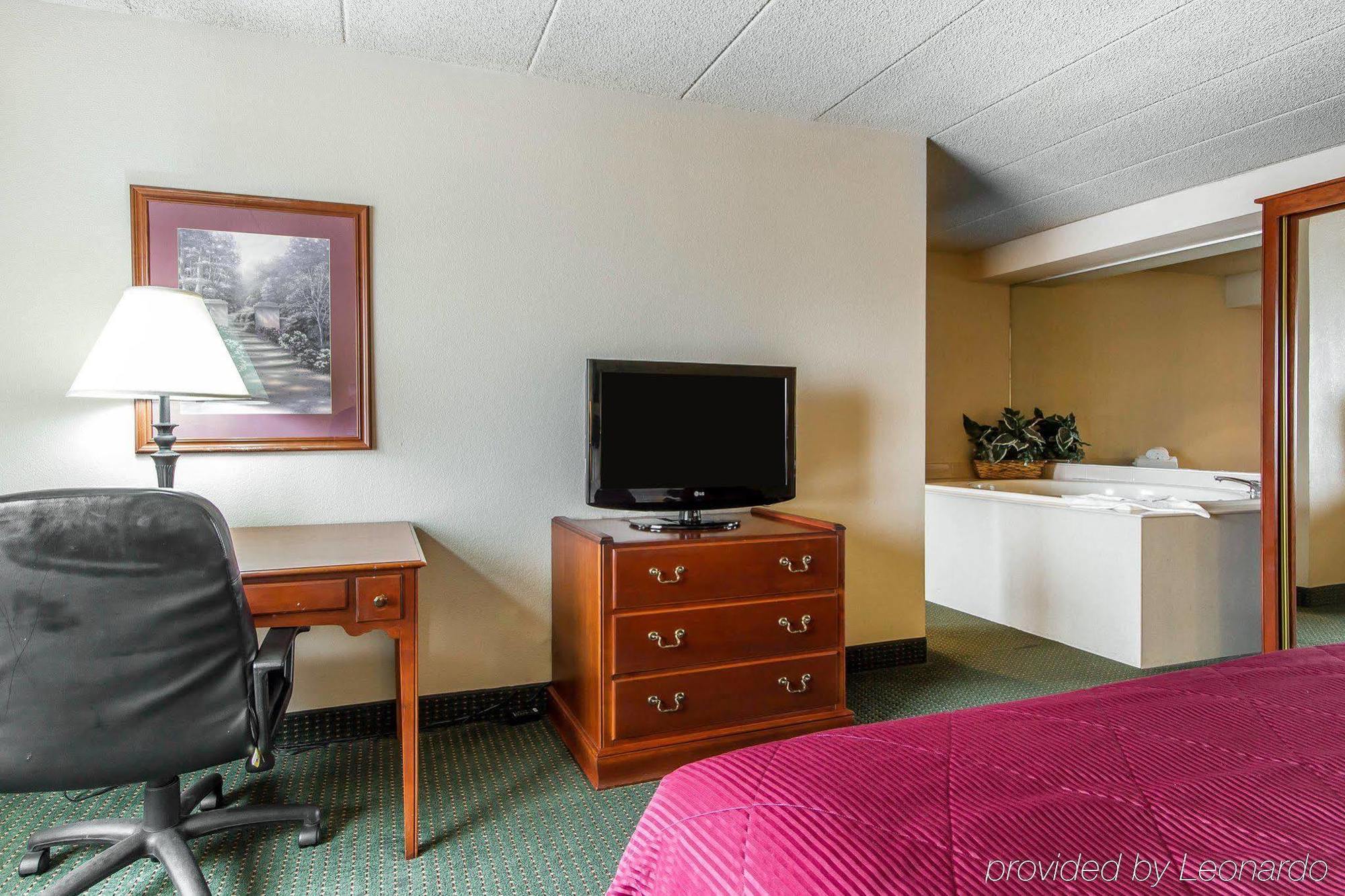 Americinn & Suites By Wyndham Baraboo Event Center Extérieur photo