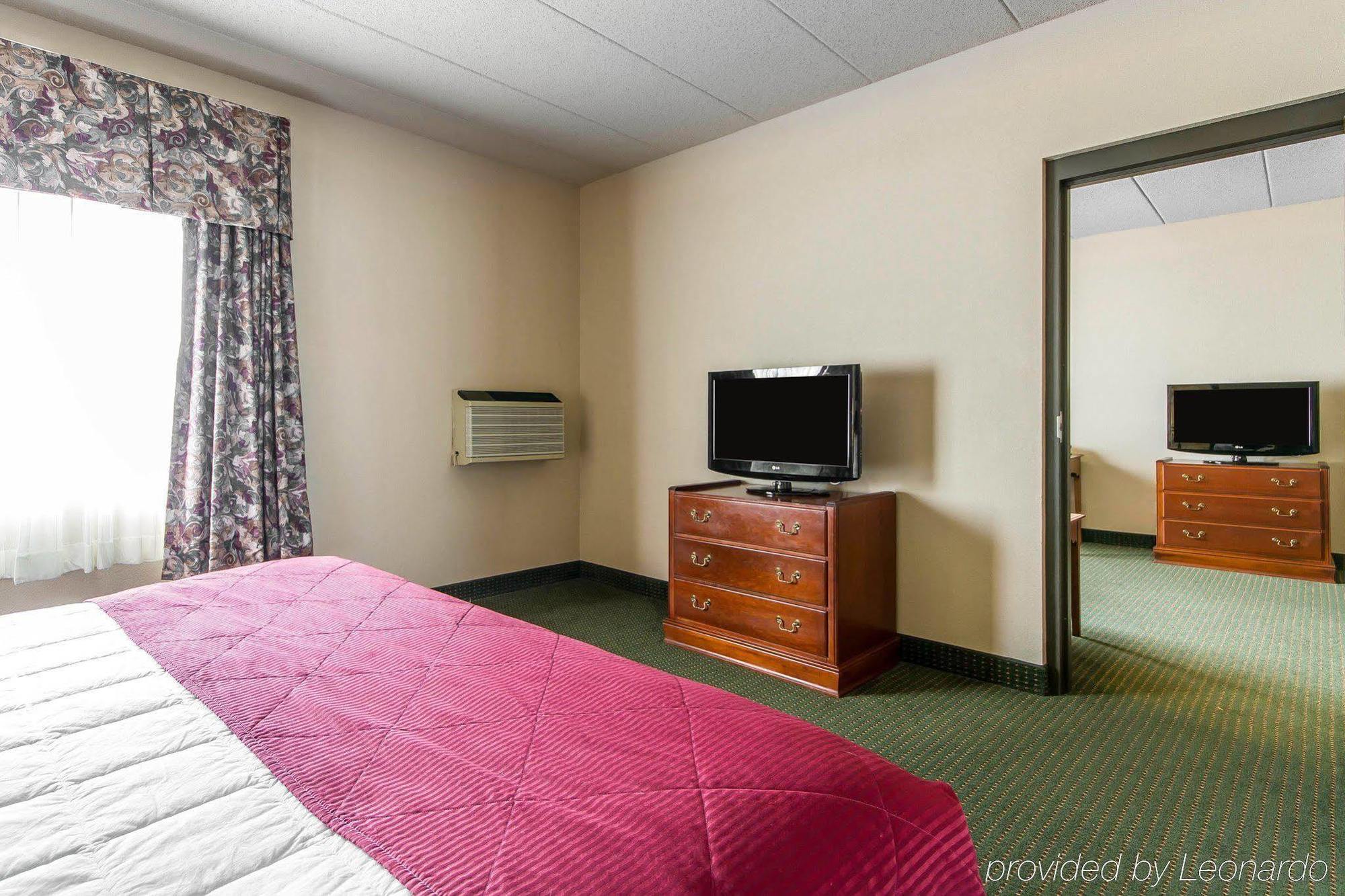 Americinn & Suites By Wyndham Baraboo Event Center Extérieur photo